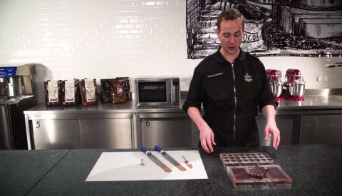 Embedded thumbnail for Tempering - How to remedy undercrystallised chocolate